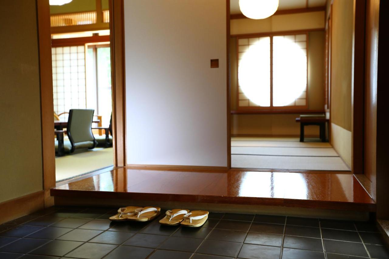 Hotel Sansuirou Yugawara Zewnętrze zdjęcie